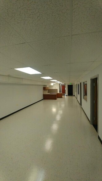 More Photos Of 316 E Market St, Leesburg Office For Sale