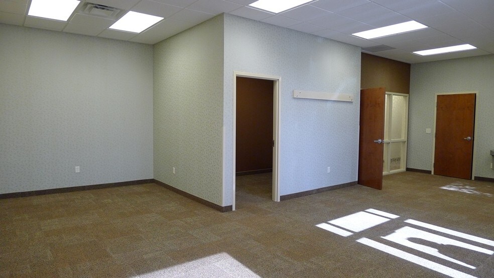 More Photos Of 230 W Georgia Ave, Nampa Unknown For Lease