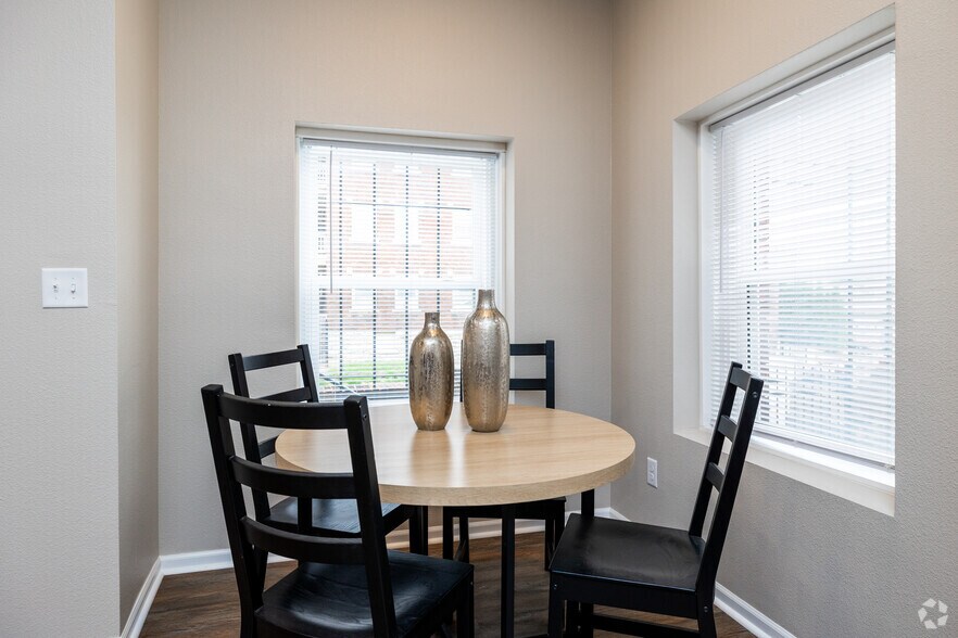 More Photos Of , Kansas City Multifamily For Sale