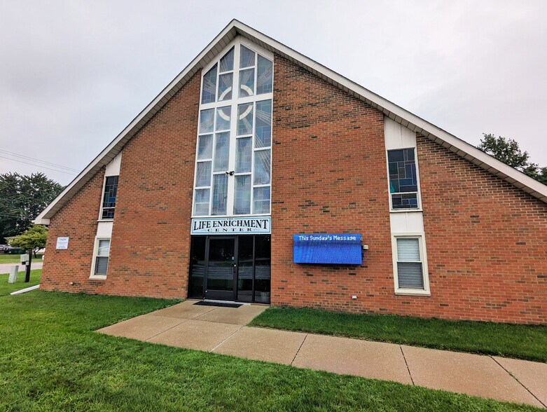 More Photos Of 2512 S Dye Rd, Flint Religious Facility For Sale