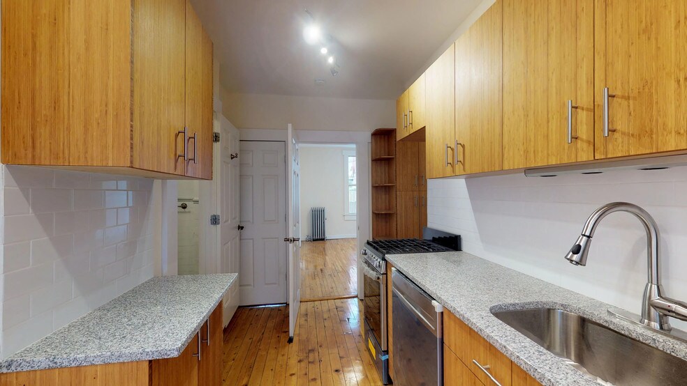 More Photos Of 155 W 9th St, Brooklyn Multifamily For Sale