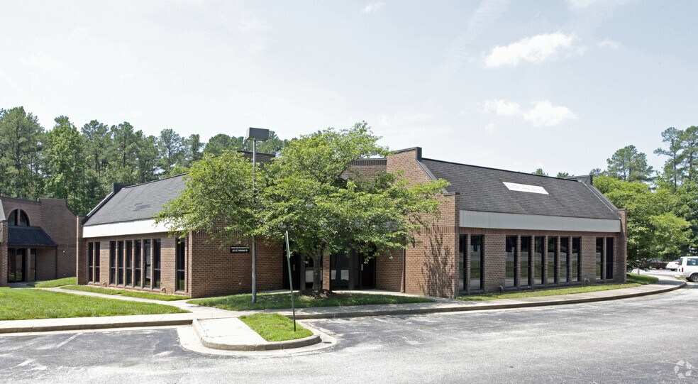 More Photos Of 2201 E Parham Rd, Henrico Unknown For Lease