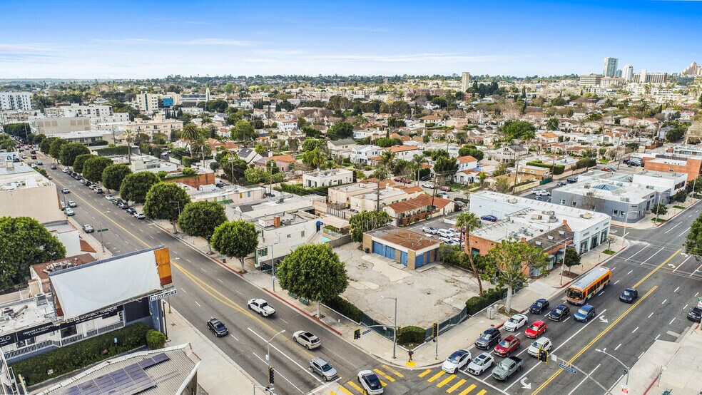 More Photos Of 401 S Robertson Blvd, Beverly Hills Land For Lease