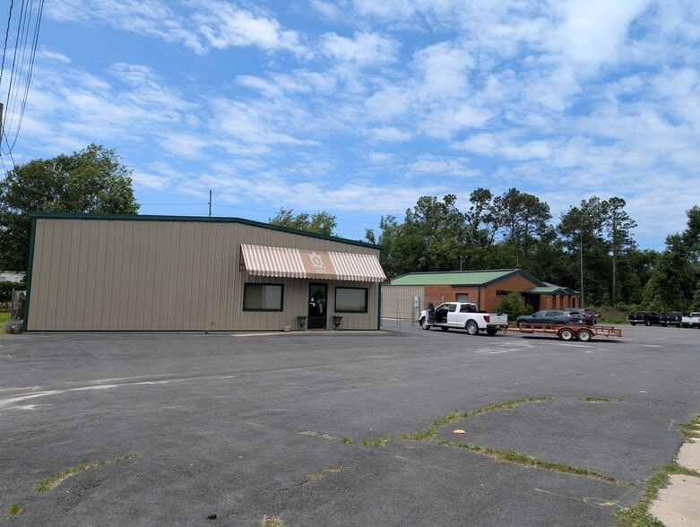 More Photos Of 1319 W Hill Ave, Valdosta Auto Repair For Sale