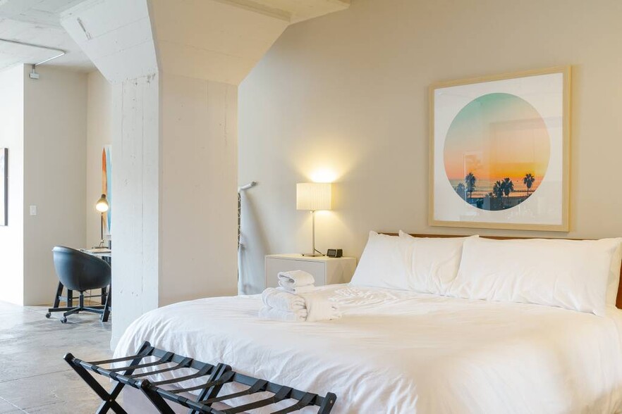 More Photos Of 310 5th Ave, San Diego Apartments For Lease