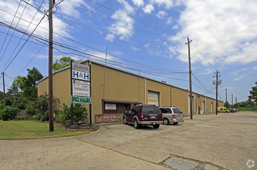 Primary Photo Of 312 Bob Smith Rd, Baytown Warehouse For Lease