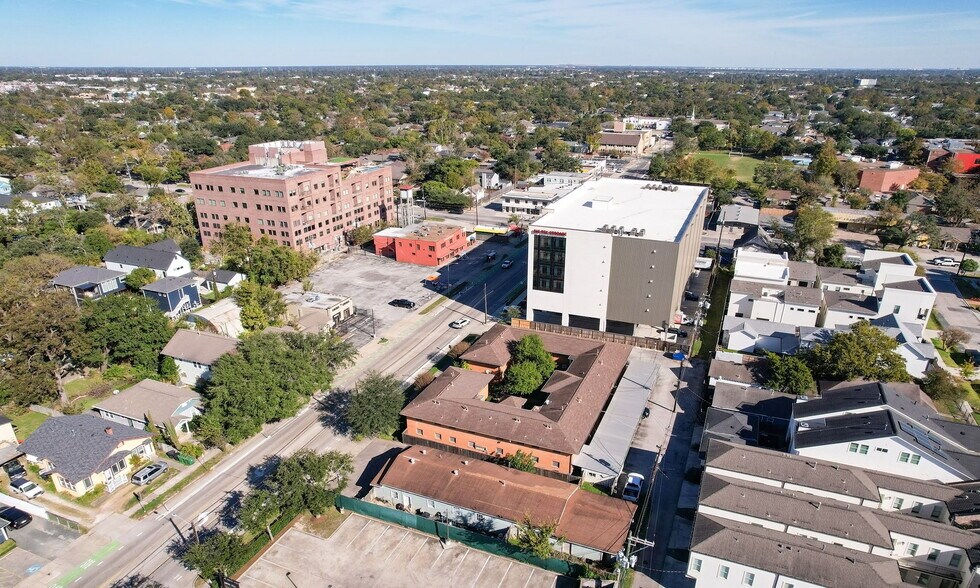 More Photos Of 714-724 E 11th St, Houston Apartments For Sale