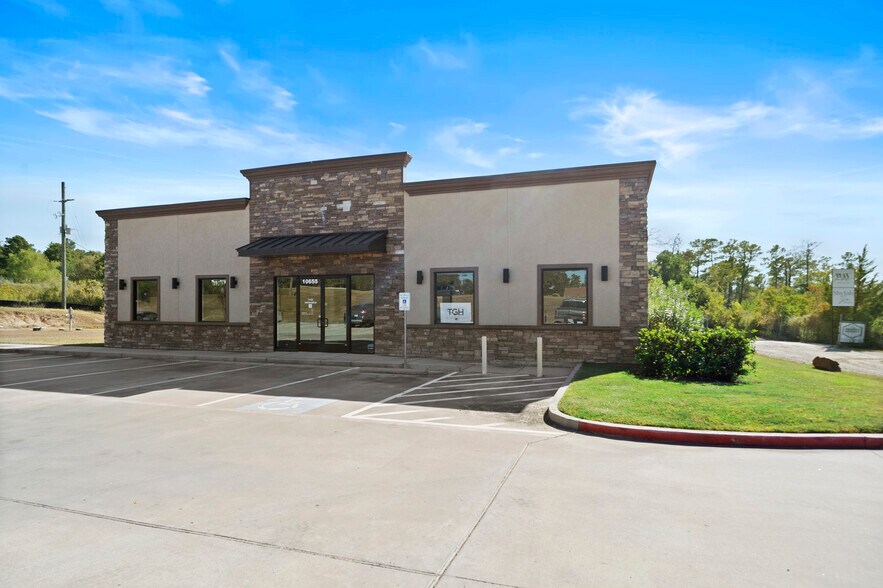 More Photos Of 10655 FM 1097 Rd W, Willis Medical For Sale