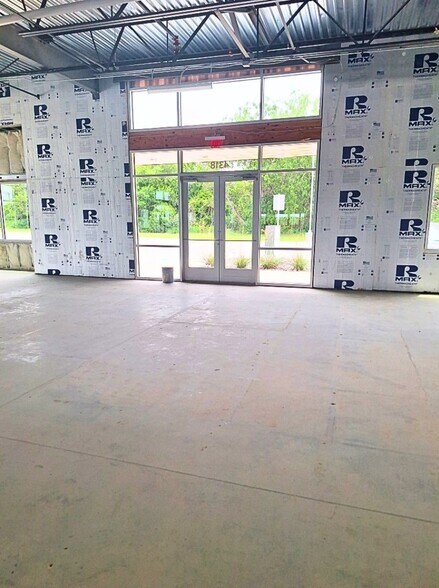 More Photos Of 4318 De Zavala Rd, San Antonio Medical For Sale