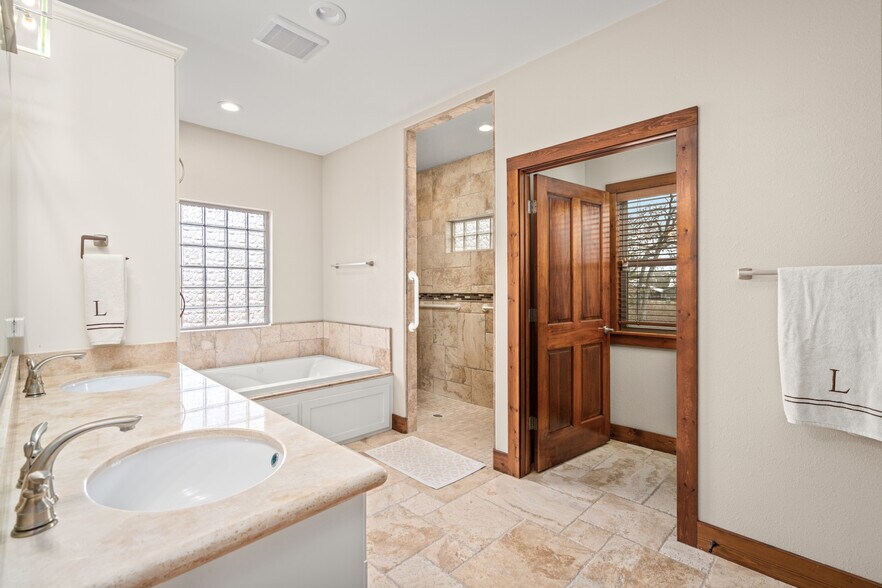 More Photos Of 145 State Loop 92, La Grange Specialty For Sale