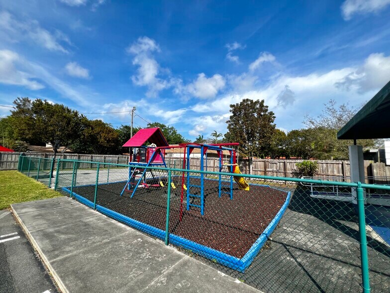More Photos Of 5703 SW 17th St, Miami Daycare Center For Sale