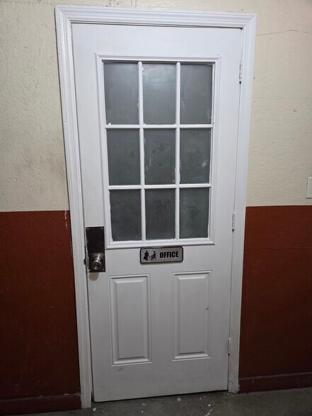 More Photos Of 407 Glasgow St, Aberdeen Manufacturing For Sale