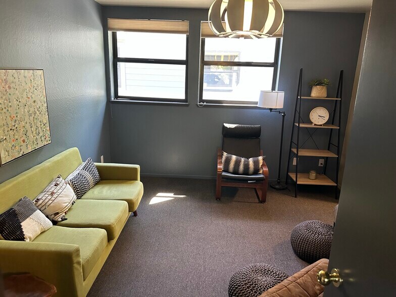 More Photos Of 1627 Oak Ave, Davis Office For Lease