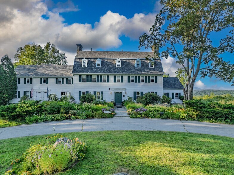 More Photos Of 80 Guider Ln, Bethlehem Hotel For Sale