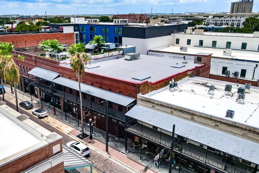 More Photos Of 1609 7th Ave, Ybor City Bar For Lease