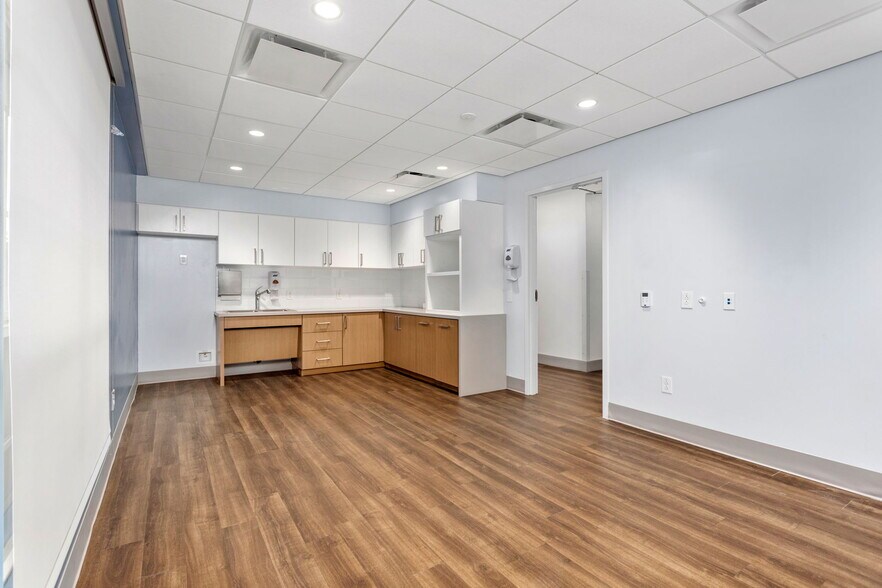 More Photos Of 4359 Greco Dr, San Antonio Medical For Lease