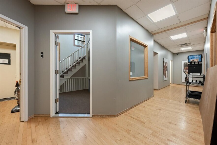 More Photos Of 7321 Madison St, Forest Park Restaurant For Sale