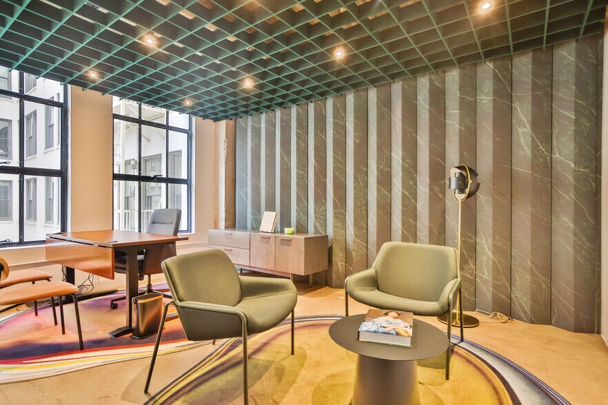 More Photos Of 742-748 S Hill St, Los Angeles Loft Creative Space For Lease