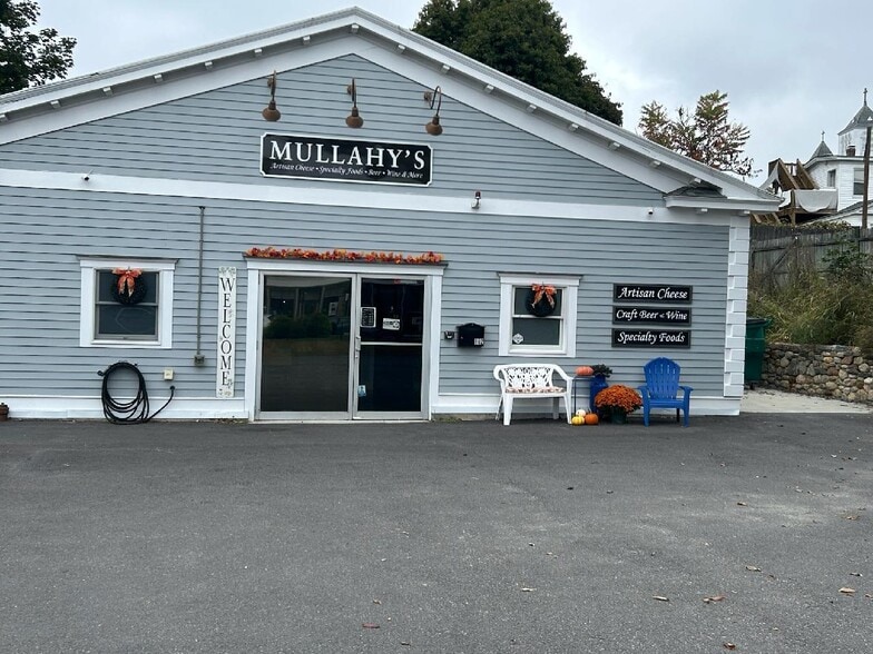 Primary Photo Of 162 Main St, Hudson Flex For Lease