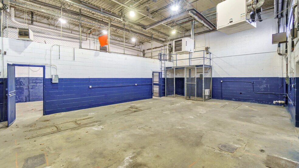 More Photos Of 644 Court St, Brooklyn Land For Lease