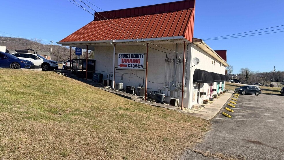 More Photos Of 3175 Appalachian Hwy, Jacksboro Office For Sale