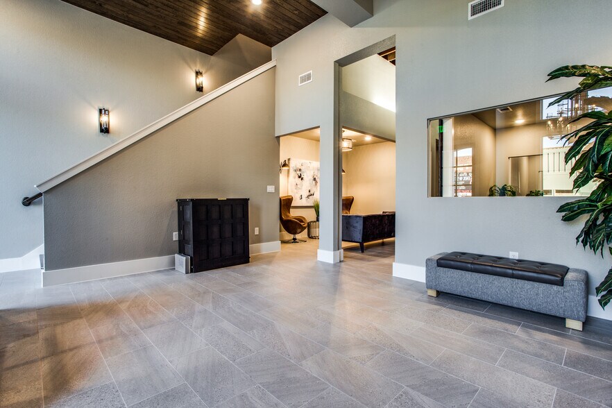 More Photos Of 1024 Halsell St, Bridgeport Storefront Retail Office For Sale