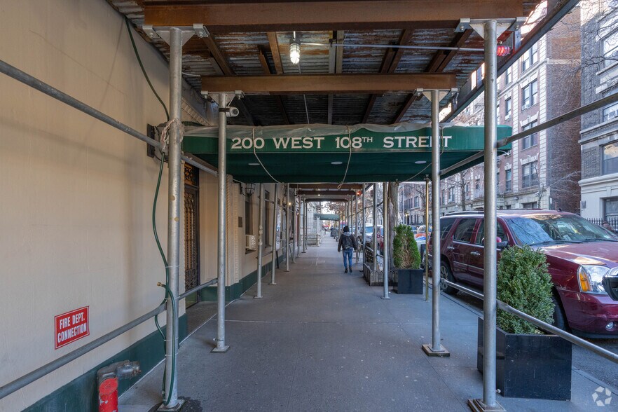 More Photos Of 968 Amsterdam Ave, New York Apartments For Lease