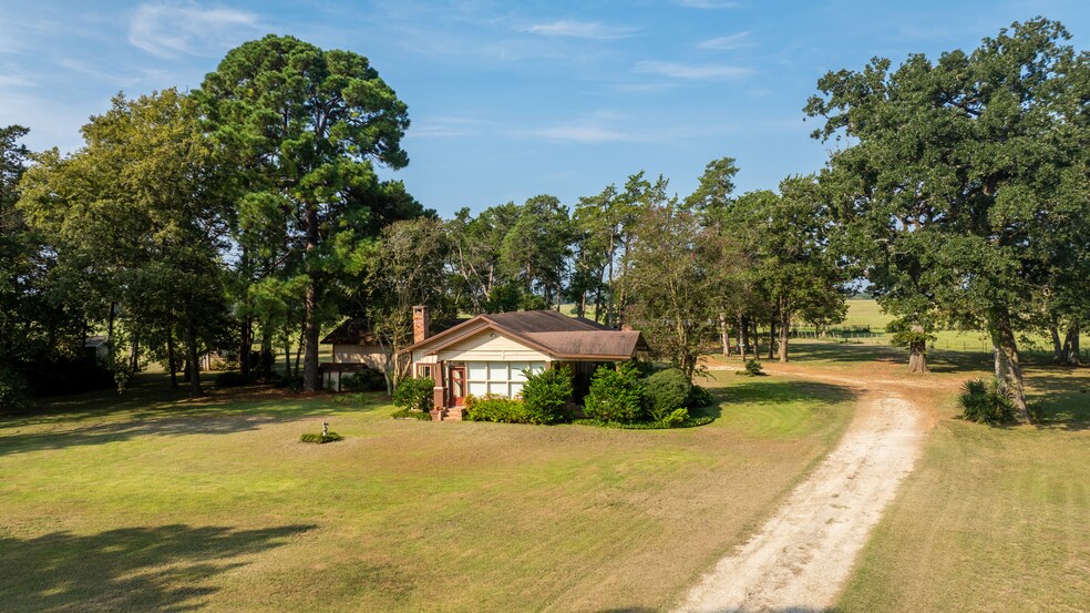More Photos Of Crocket Ranch, Crockett Land For Sale