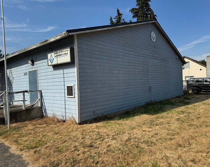More Photos Of 240 NW Washington St, Sheridan Lodge Meeting Hall For Sale