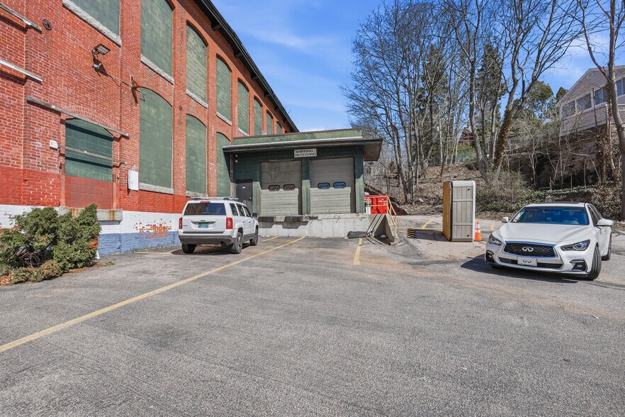 More Photos Of 770 Main St, West Warwick Warehouse For Sale