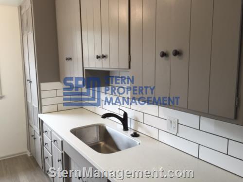 More Photos Of 6127 Romaine St, Los Angeles Apartments For Sale