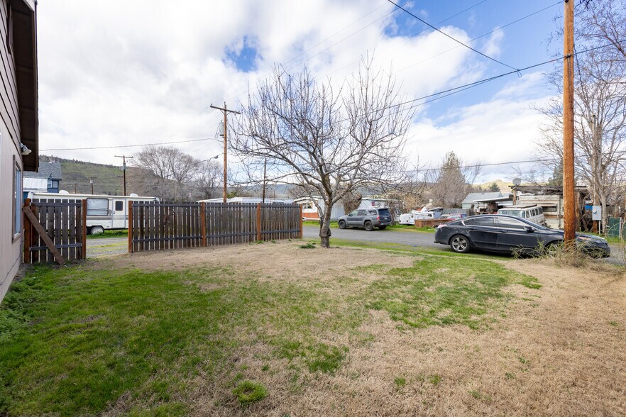 More Photos Of 758 Pleasant Ct, The Dalles Specialty For Sale