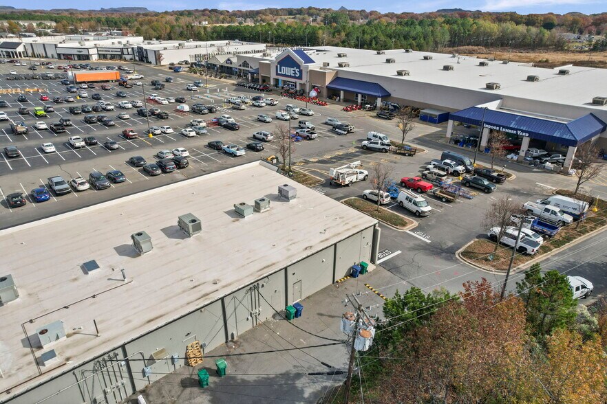 More Photos Of 814 NC Highway 24 27 Byp, Albemarle General Retail For Lease