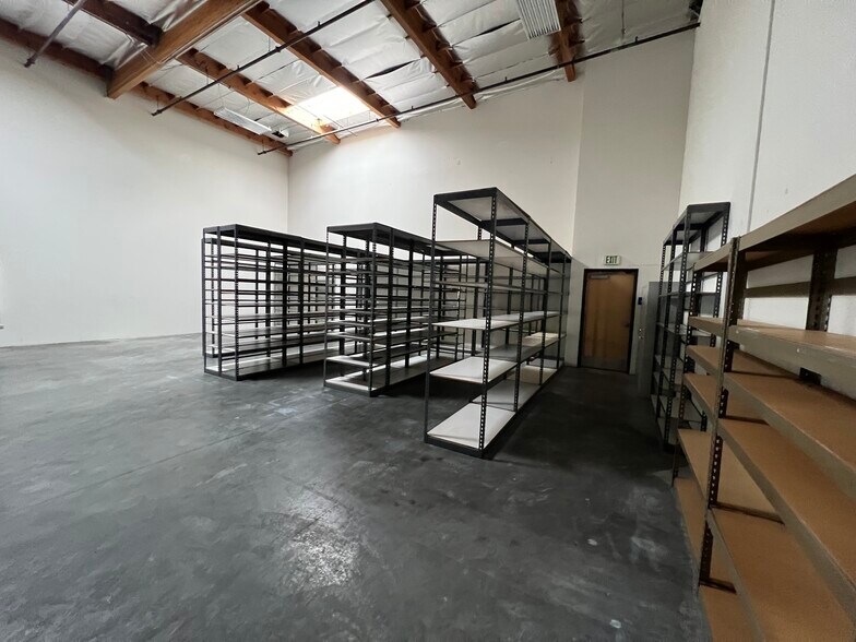 More Photos Of 5581 Daniels St, Chino Warehouse For Lease