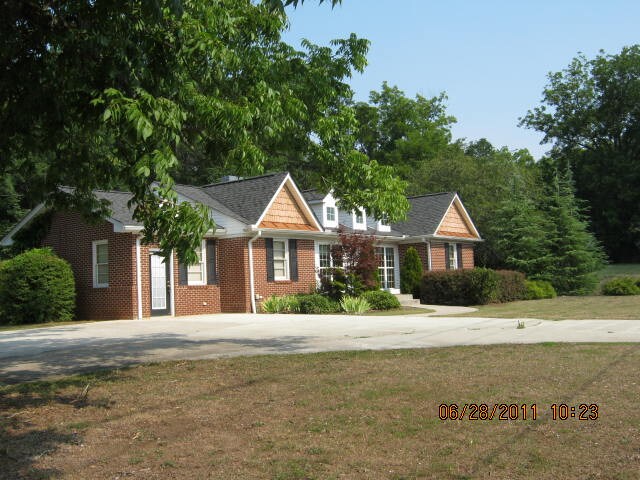 More Photos Of 753 Christmas Ave, Bethlehem Coworking Space