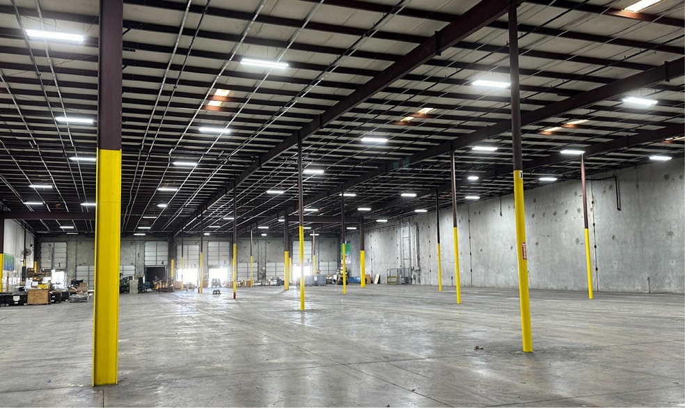 More Photos Of 3101 W Military Hwy, McAllen Distribution For Lease