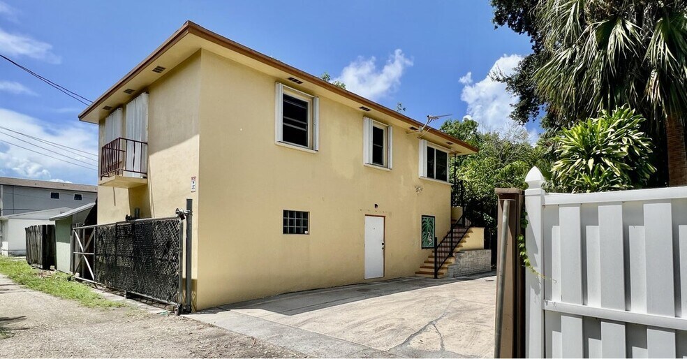 More Photos Of 1120 S Federal Hwy, Lake Worth Beach Apartments For Sale