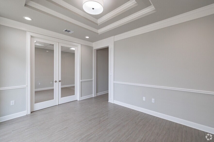 More Photos Of 26717 Westheimer Pky, Katy Office For Sale