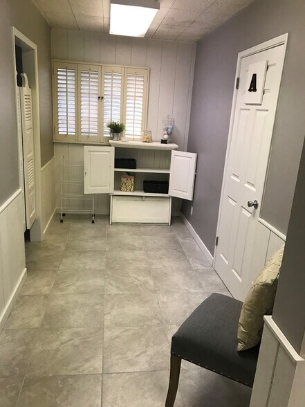 More Photos Of 400 S Fairmont Ave, Lodi Office For Lease