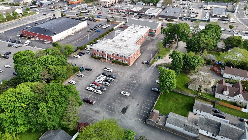 More Photos Of 475 E Main St, Patchogue Medical For Sale