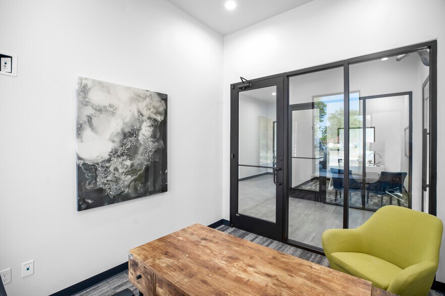 More Photos Of 2001 Tulane Dr, Lufkin Medical For Sale