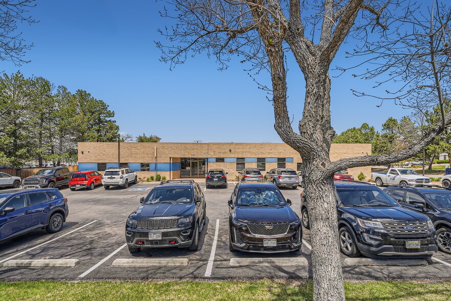 More Photos Of 7127 S Alton Way, Centennial Flex For Sale