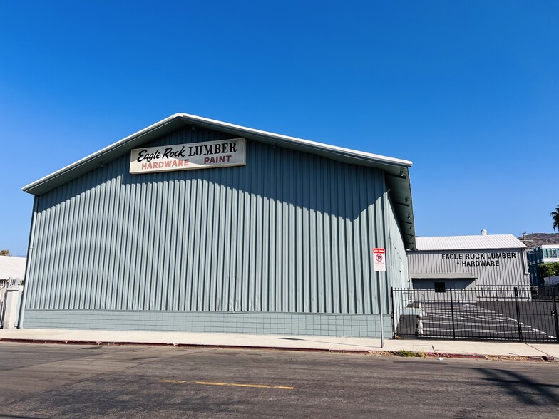 More Photos Of 2219 Fair Park Ave, Los Angeles Warehouse For Lease