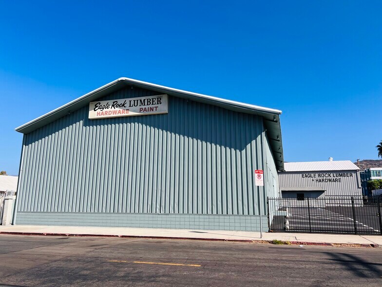 More Photos Of 2219 Fair Park Ave, Los Angeles Warehouse For Lease