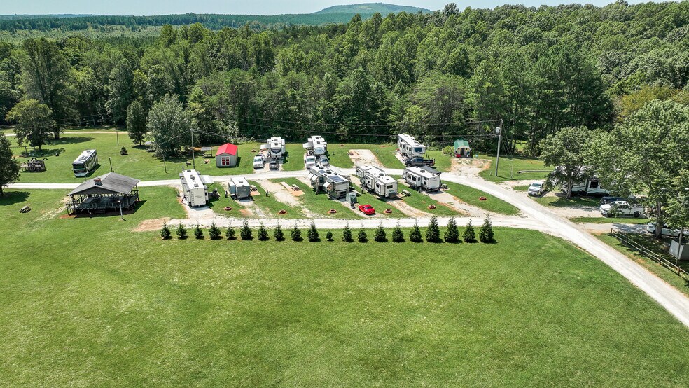 More Photos Of 1105 W Lake Rd, Spout Spring Trailer Camper Park For Sale