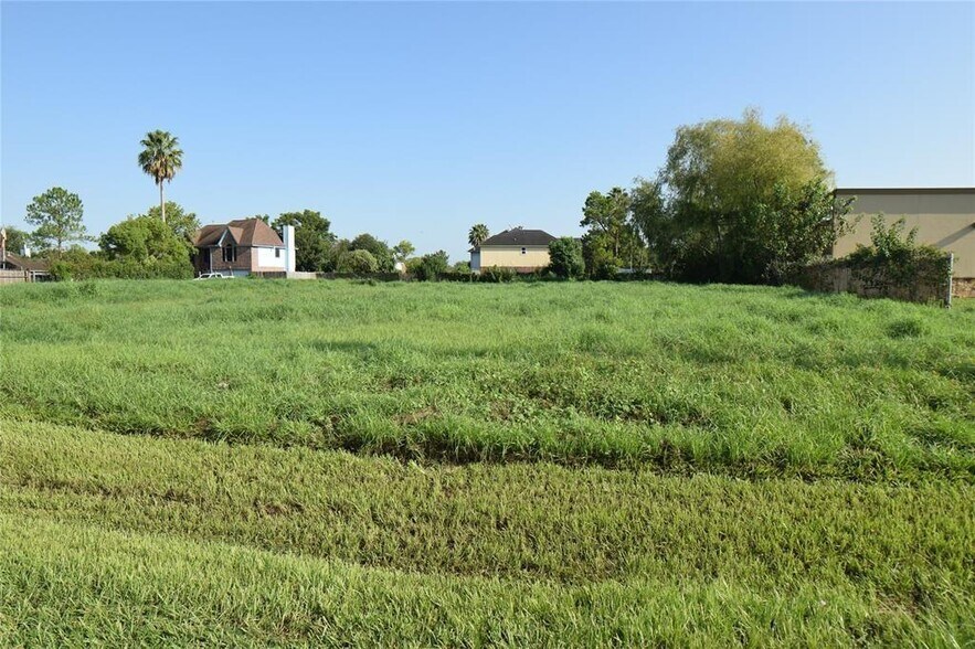 More Photos Of 4225 Fellows Rd, Houston Land For Sale