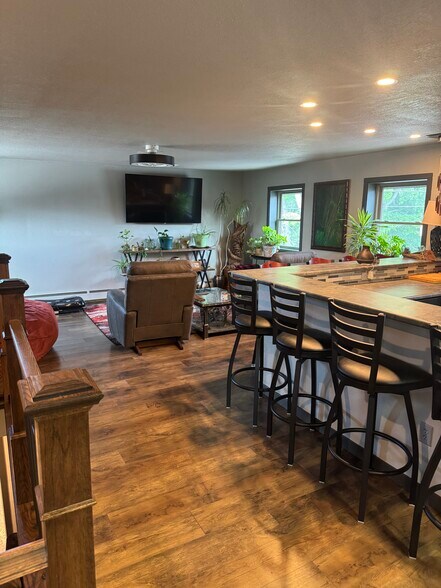 More Photos Of 901 W Fremont St, Kiel Sports And Entertainment For Sale