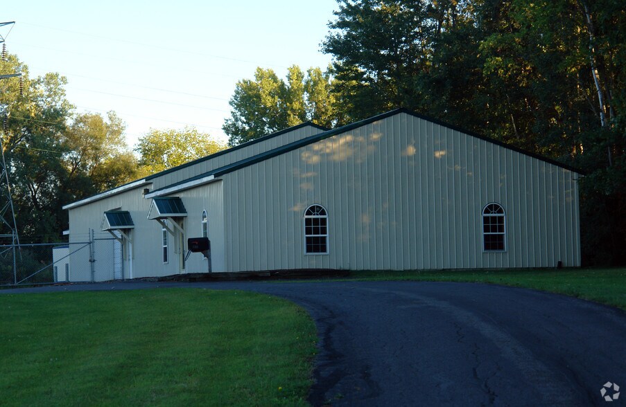 More Photos Of 7702 Maltlage Dr, Bayberry Flex For Lease