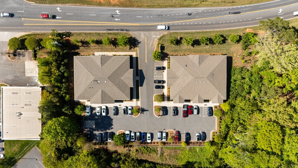 More Photos Of 4184 Dobys Bridge Rd, Fort Mill Office For Lease