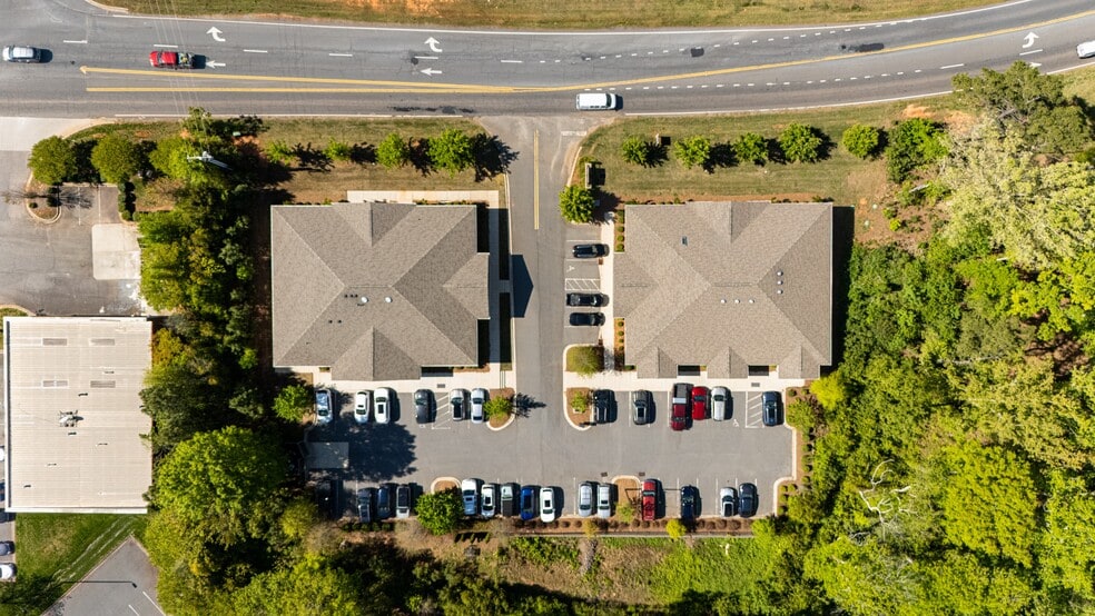 More Photos Of 4184 Dobys Bridge Rd, Fort Mill Office For Lease